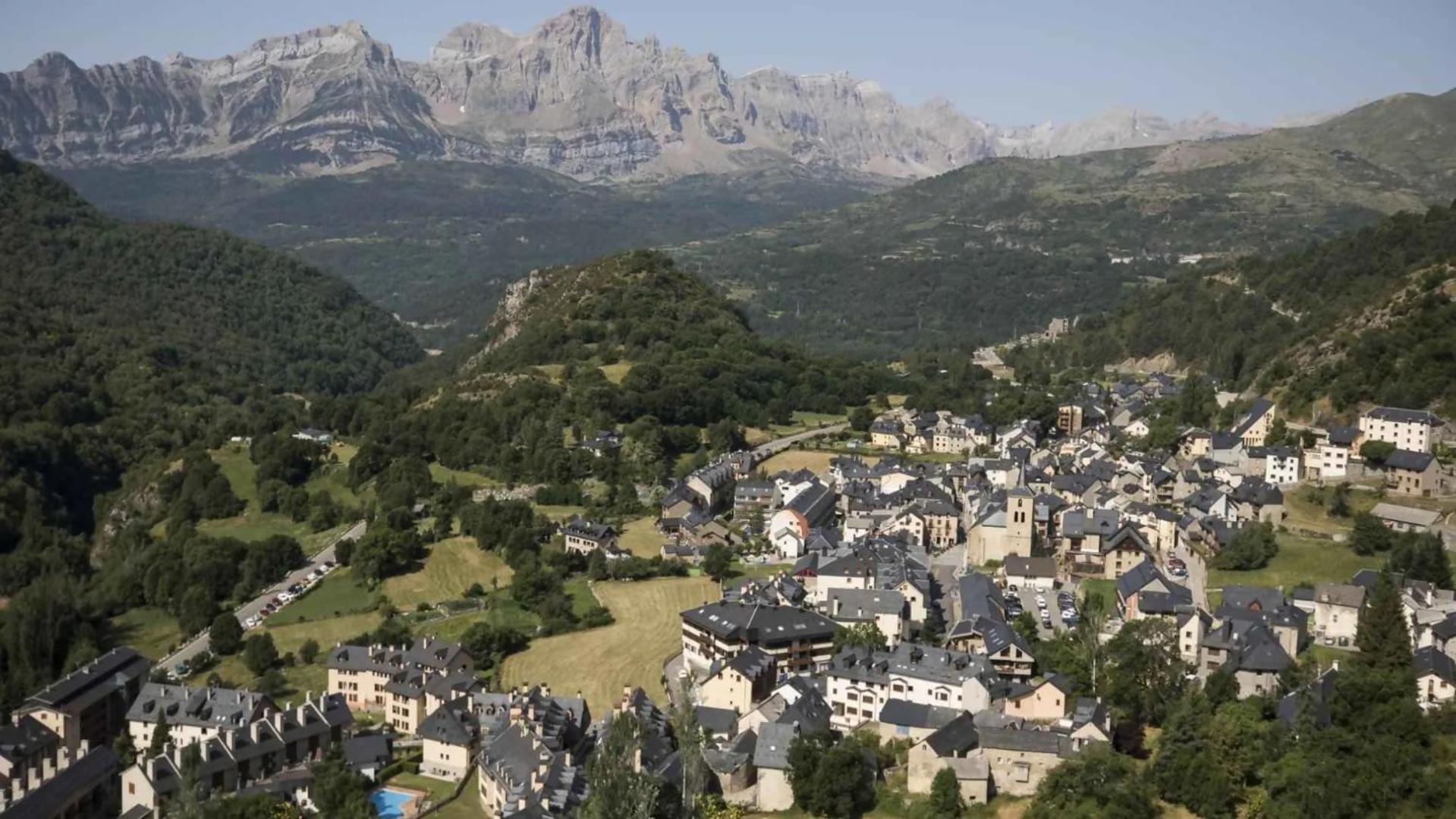 Gasthaus Borda De Fadrin Ipies Exterior foto